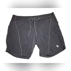 Mountain Hardwear Womens 8 Dark Gray Hybrid Shorts​